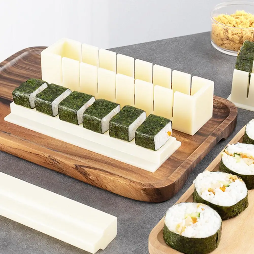 再利用可能なプラスチック製寿司作りキット。丸型、四角型、ハー - Sushi Making Kit のレビューと価格